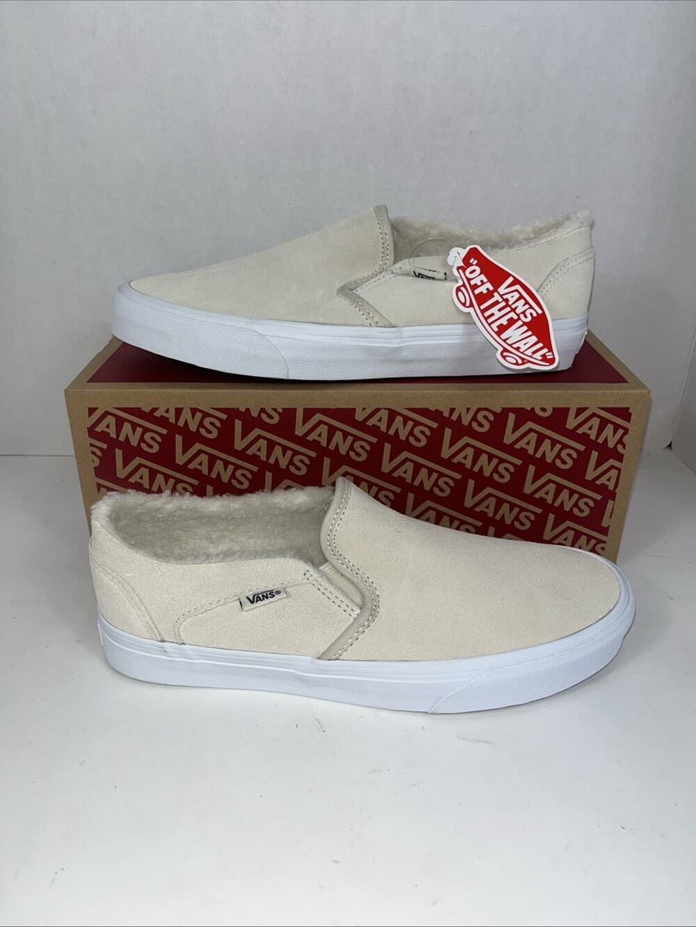 Vans 9 Asher shoe box features the "Hygge" Turtledove colorway New In Box